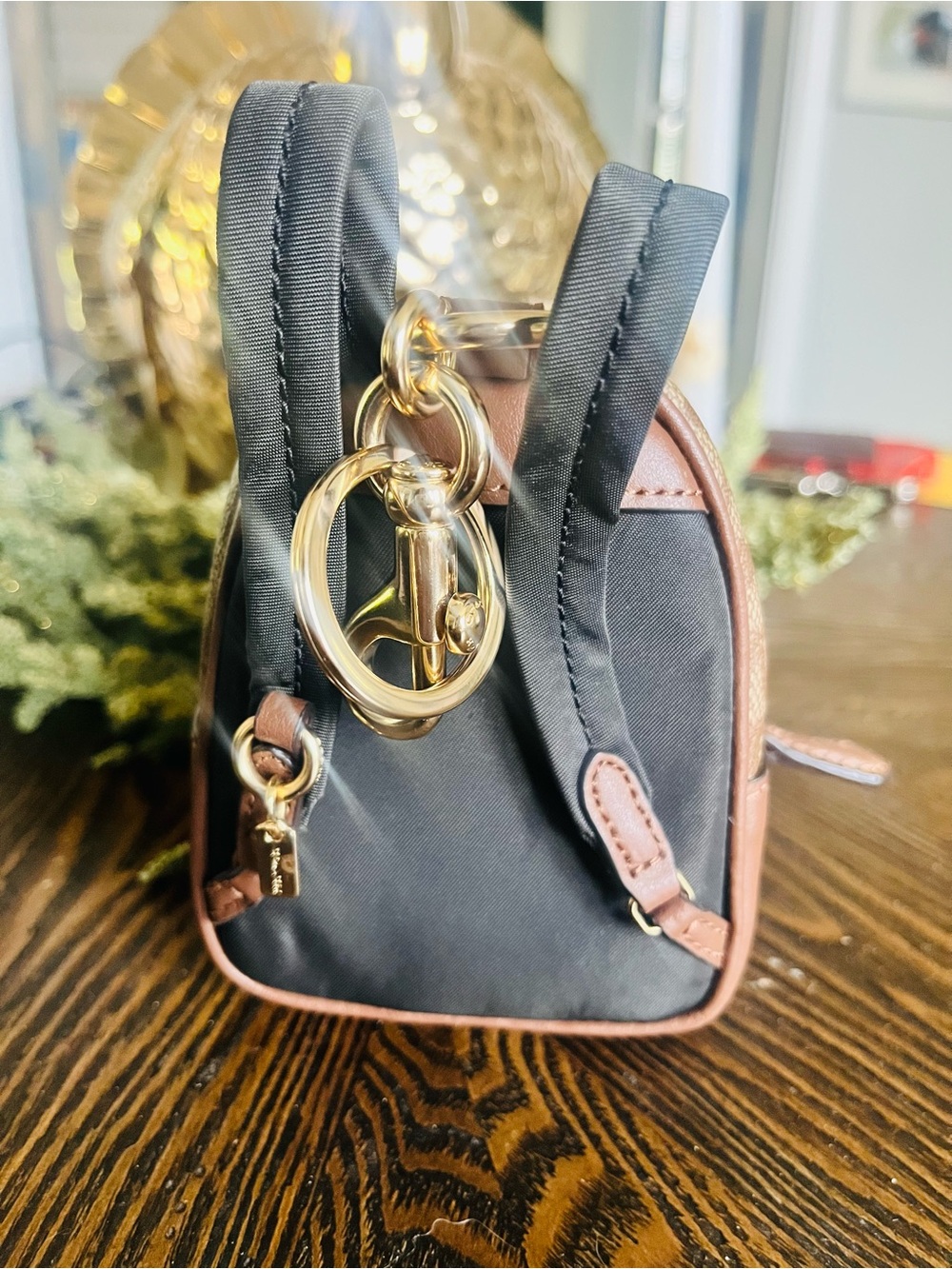 Mini Backpack Keychain - Picture 3 of 4